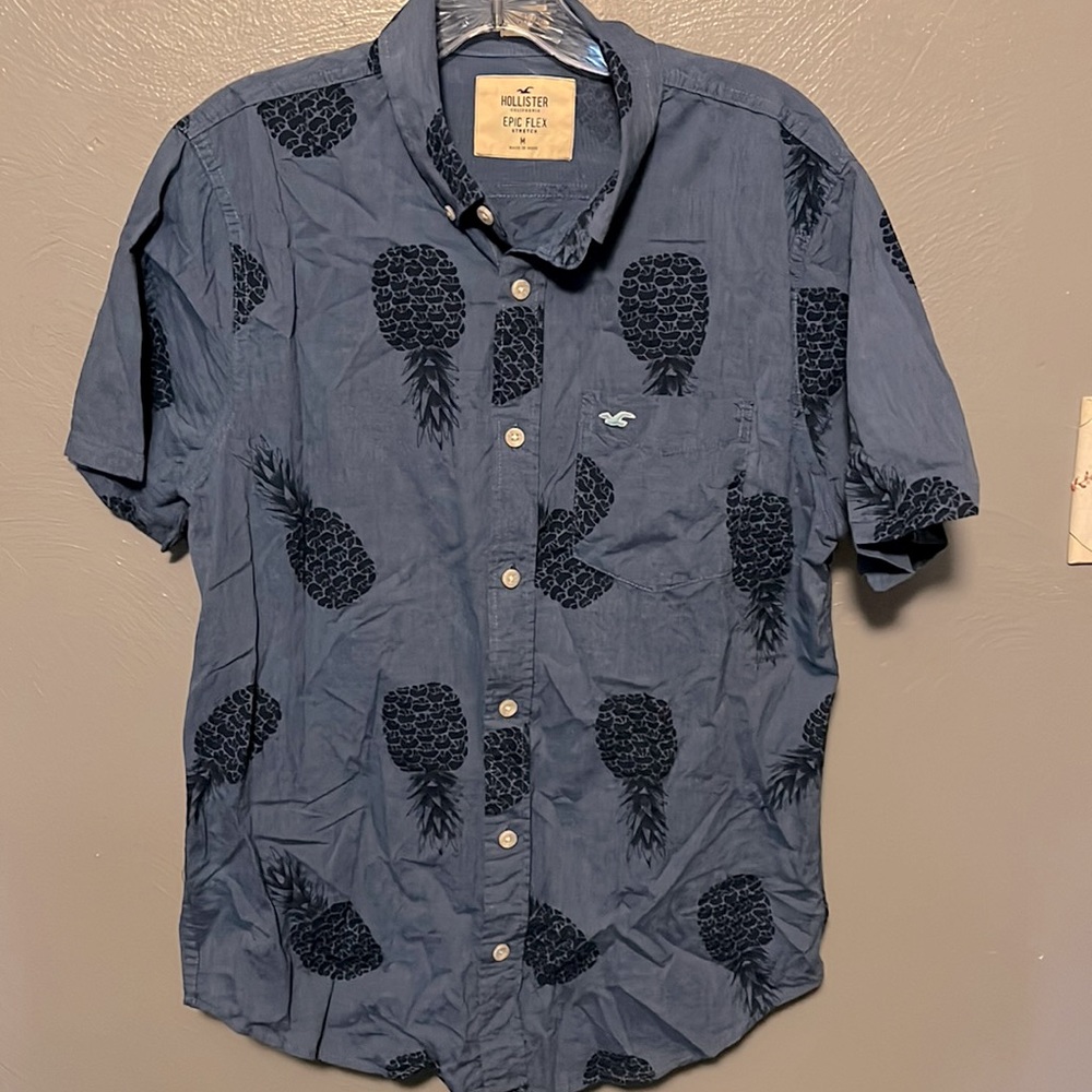 Men’s size medium hollister